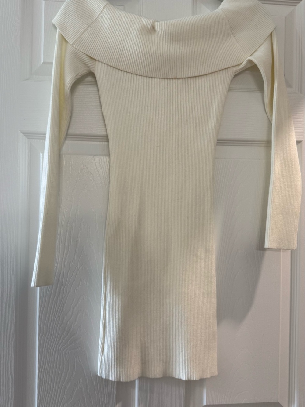 Edikted Off-Shoulder Ribbed Cream Long Sleeve Dress